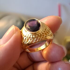 Elegant Gold and Purple Ring
